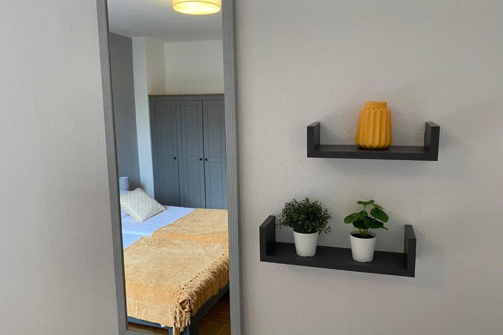 Gemuetliche Zwischen Gruen Und Hbf Appartement Duisburg